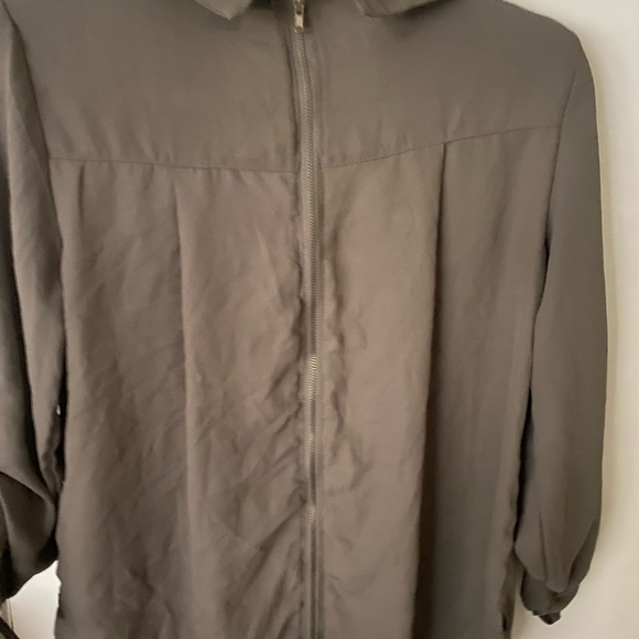 Olive blouse - Picture 3 of 3